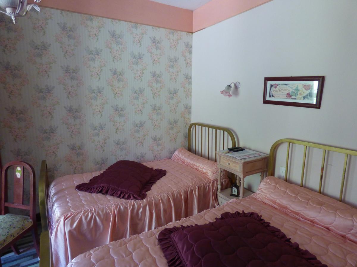 Bed and Breakfast Beau Site Guimauve Et Vieilles Dentelles Royeres Екстер'єр фото